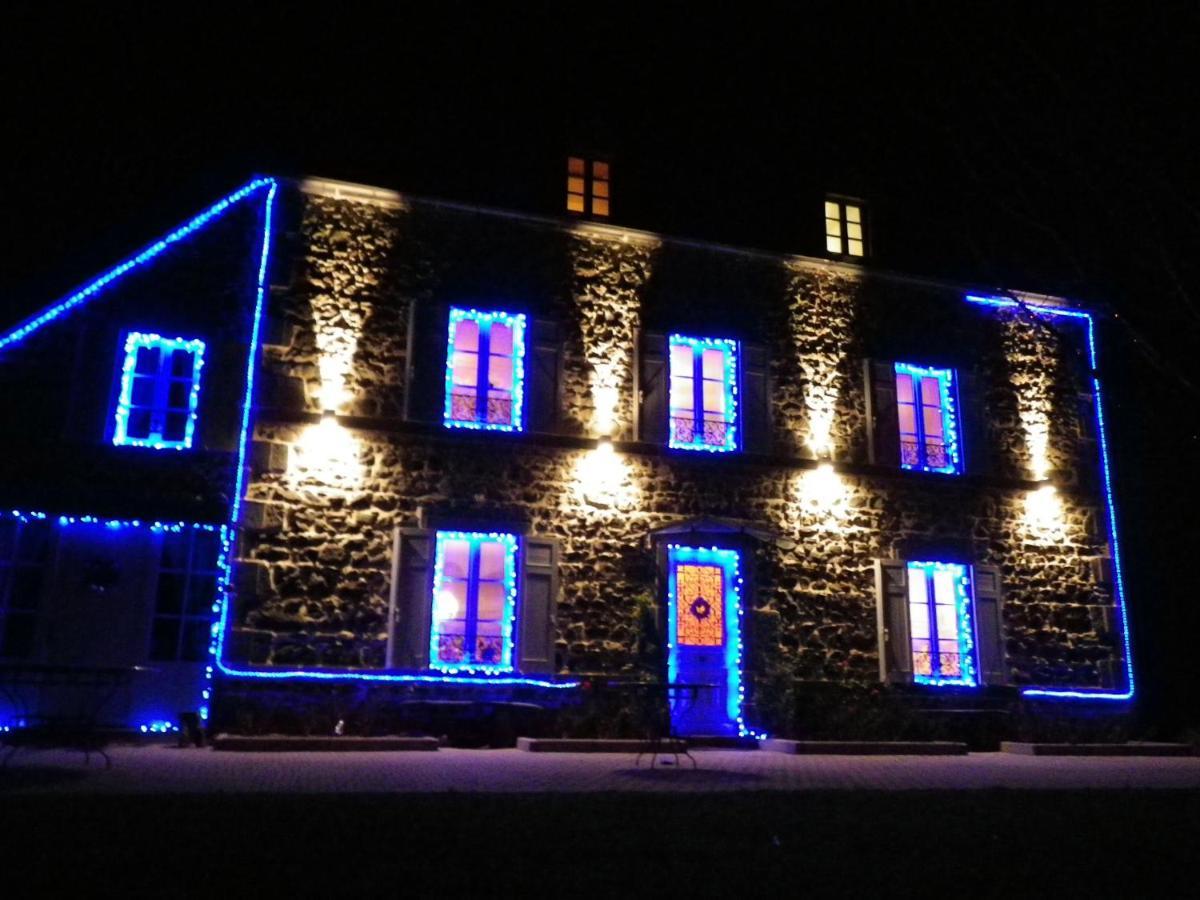 Maison D'Hotes La Nichee Rochefort-Montagne エクステリア 写真